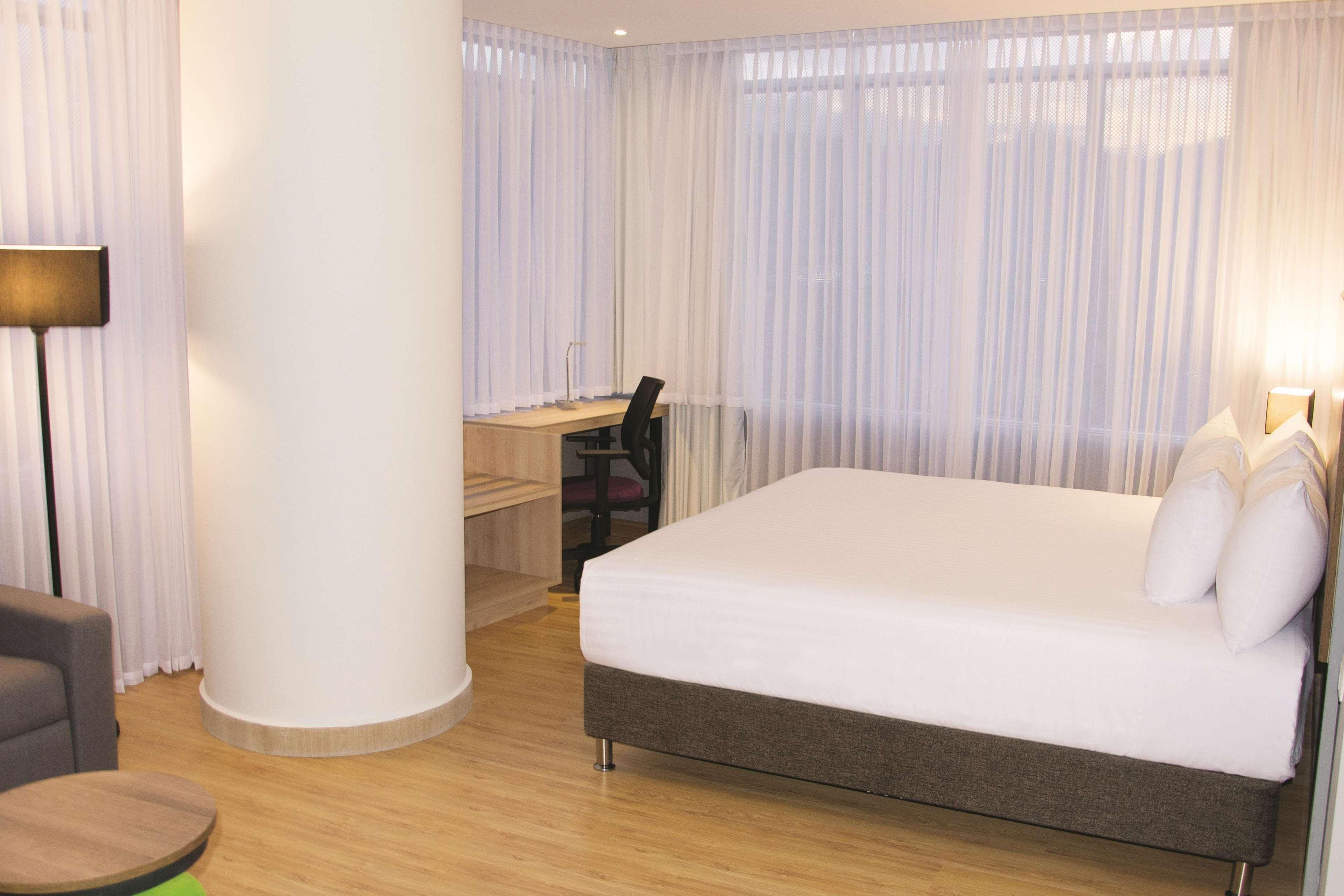 La Quinta By Wyndham Medellin Hotel Eksteriør billede