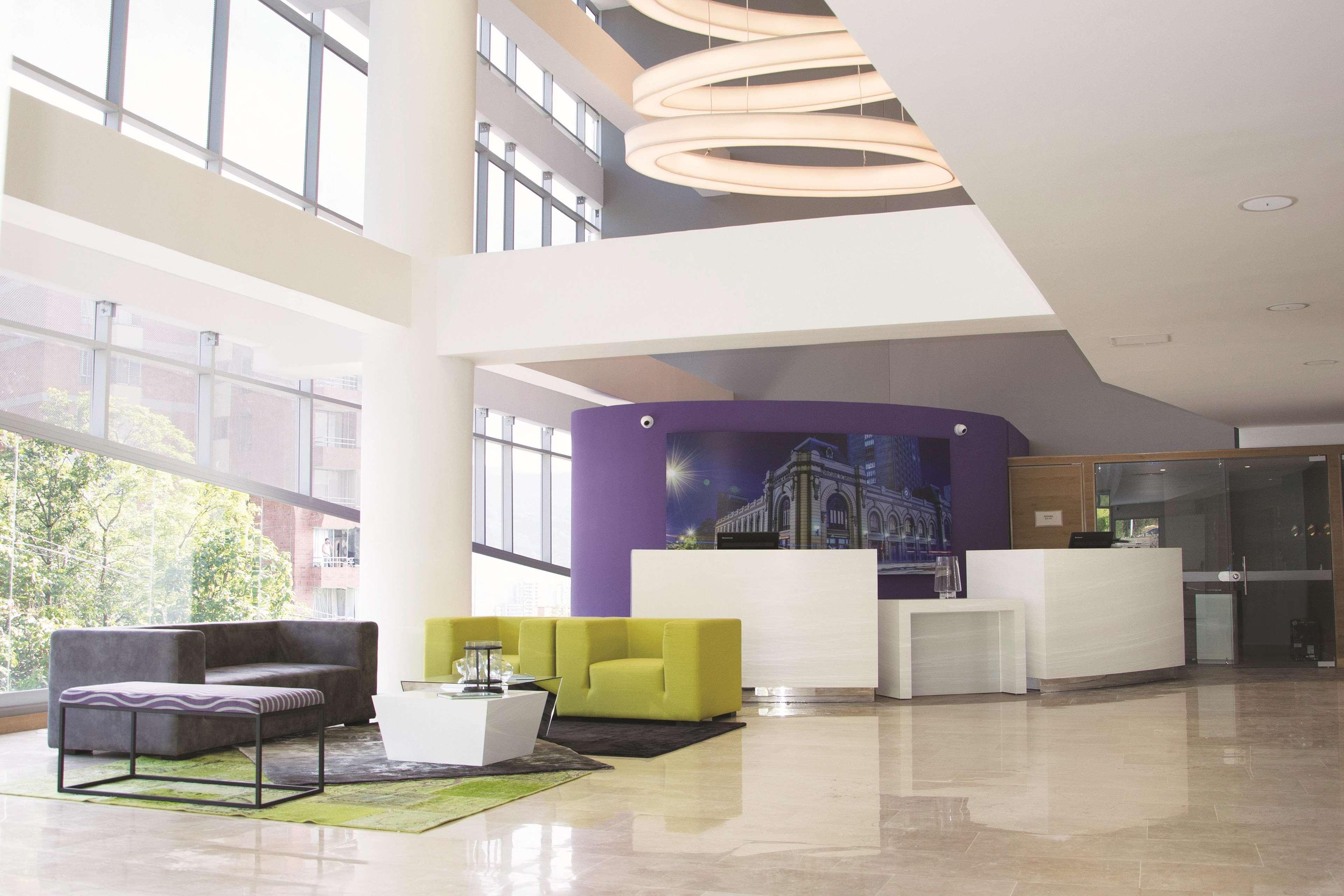 La Quinta By Wyndham Medellin Hotel Eksteriør billede