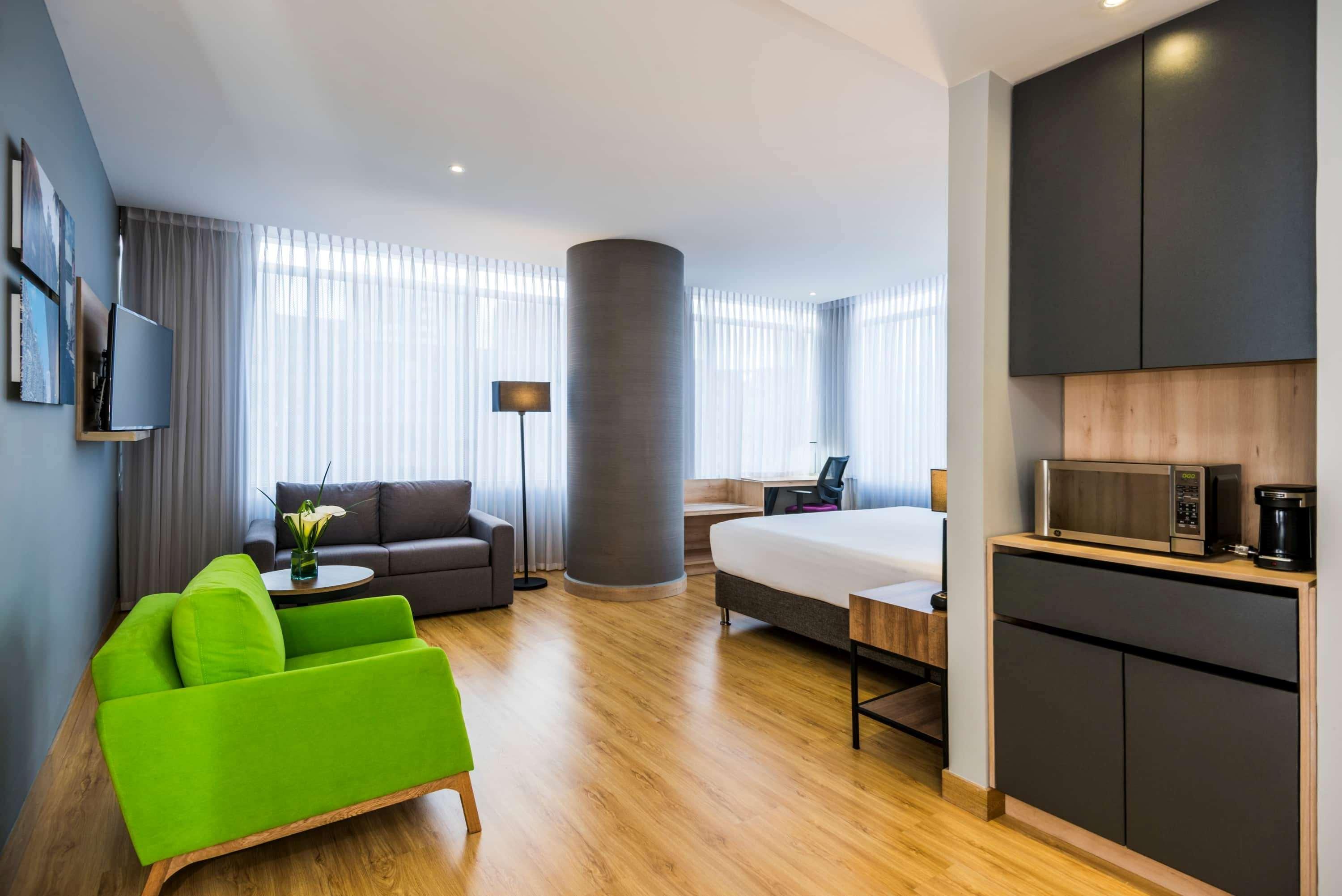 La Quinta By Wyndham Medellin Hotel Eksteriør billede