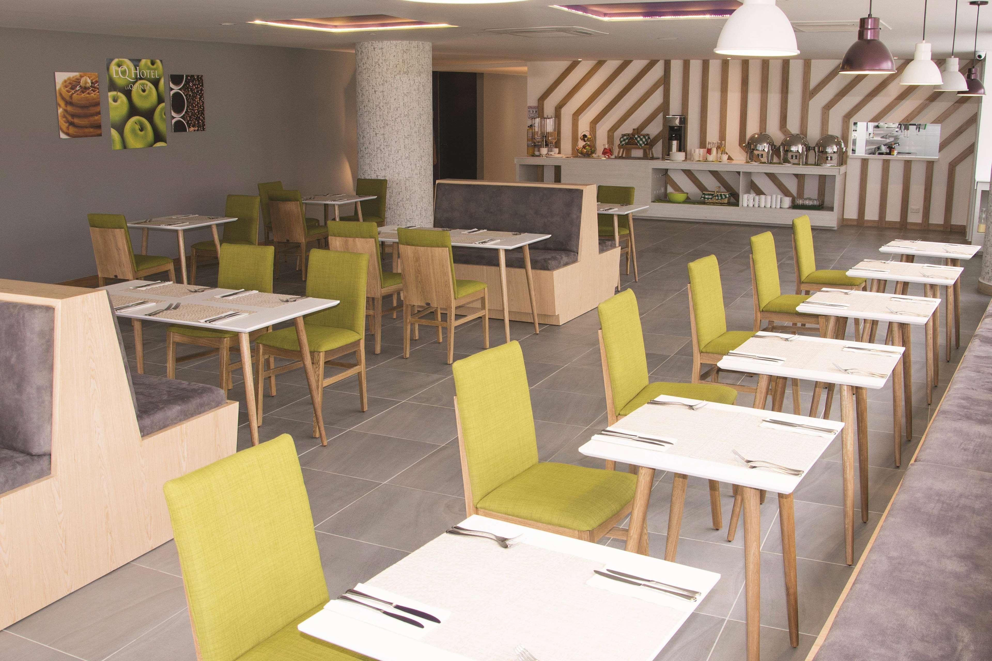 La Quinta By Wyndham Medellin Hotel Eksteriør billede
