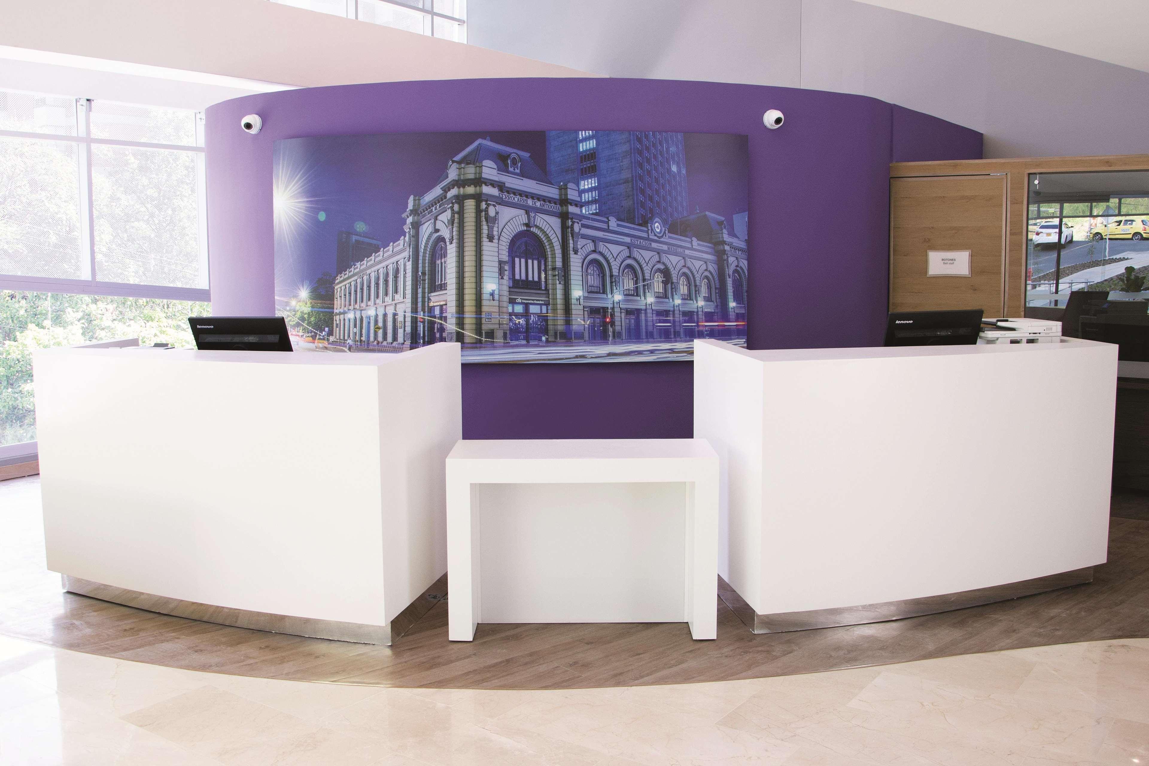 La Quinta By Wyndham Medellin Hotel Eksteriør billede