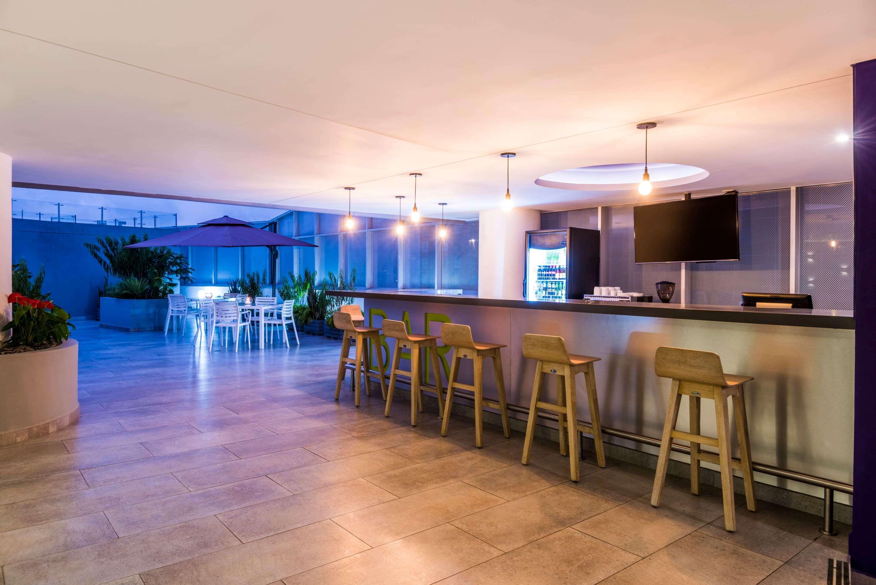 La Quinta By Wyndham Medellin Hotel Eksteriør billede