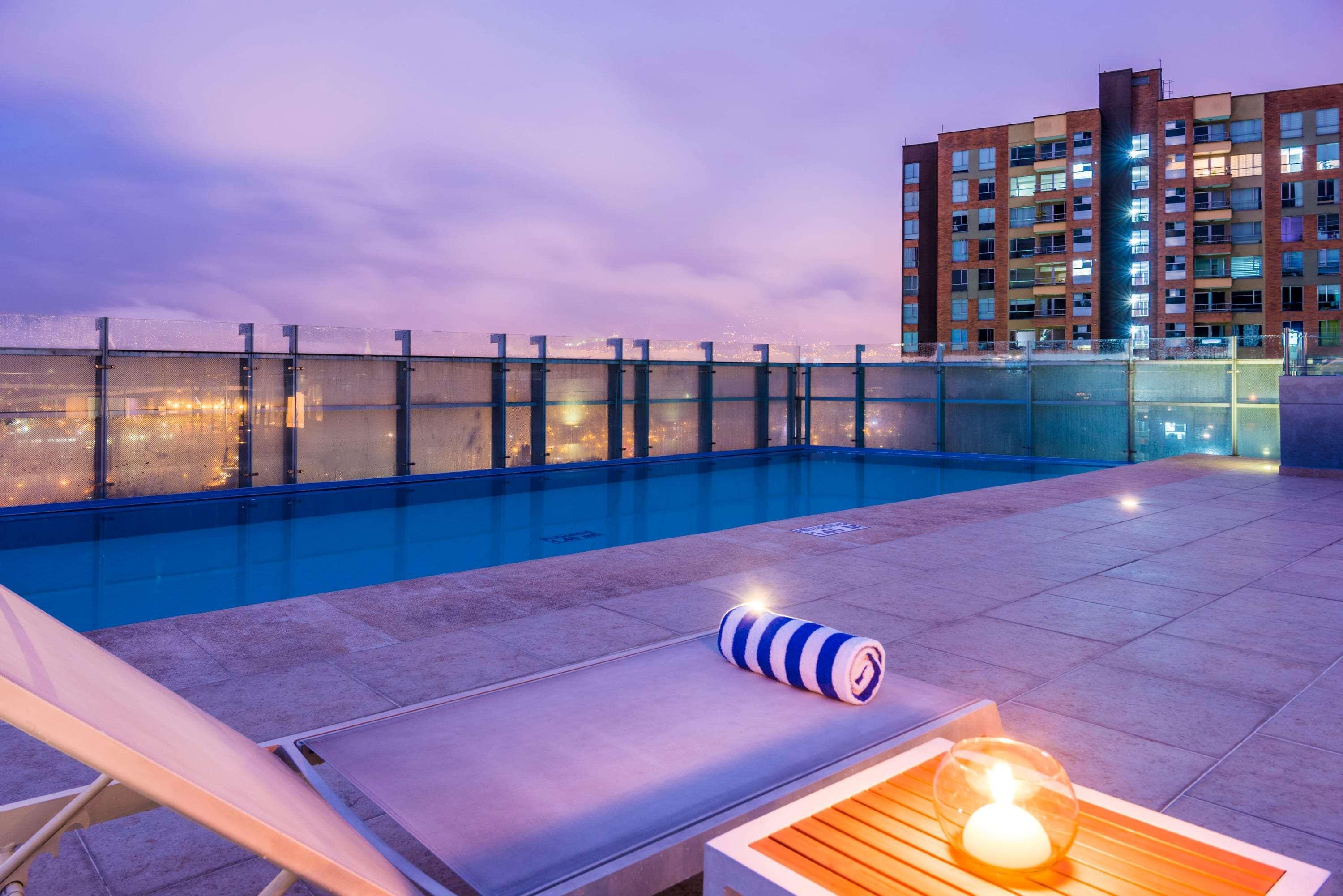La Quinta By Wyndham Medellin Hotel Eksteriør billede