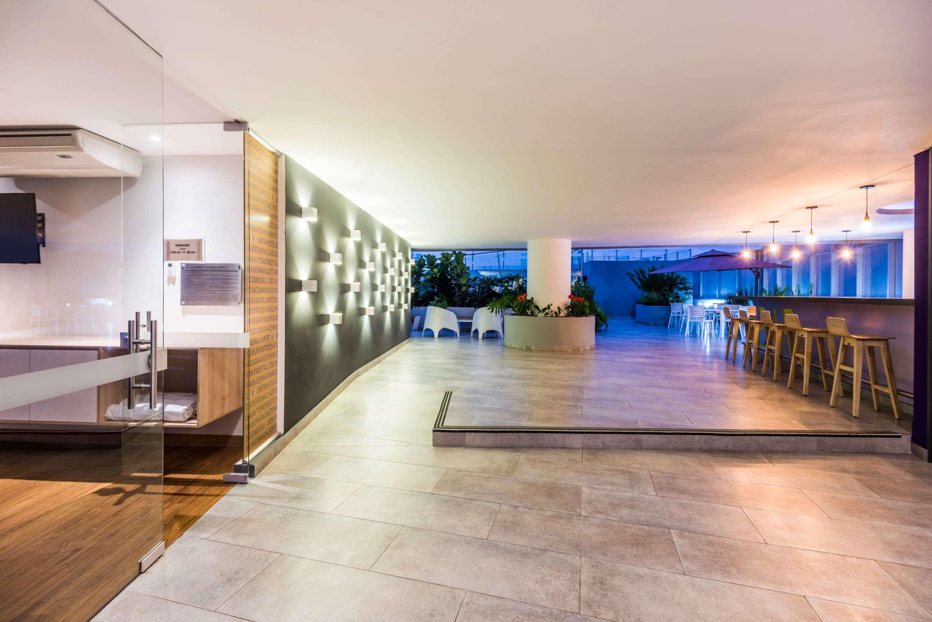 La Quinta By Wyndham Medellin Hotel Eksteriør billede