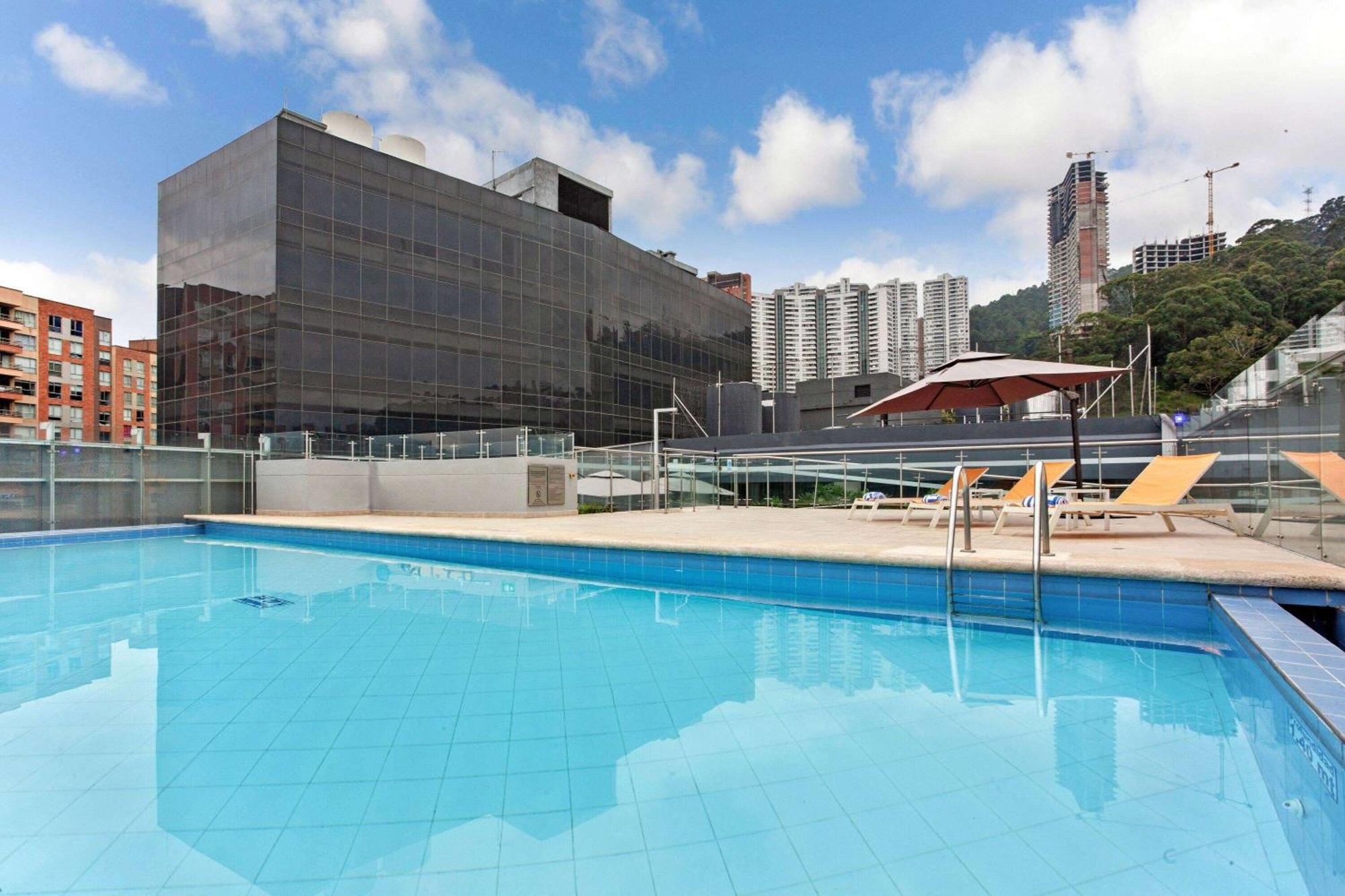 La Quinta By Wyndham Medellin Hotel Eksteriør billede