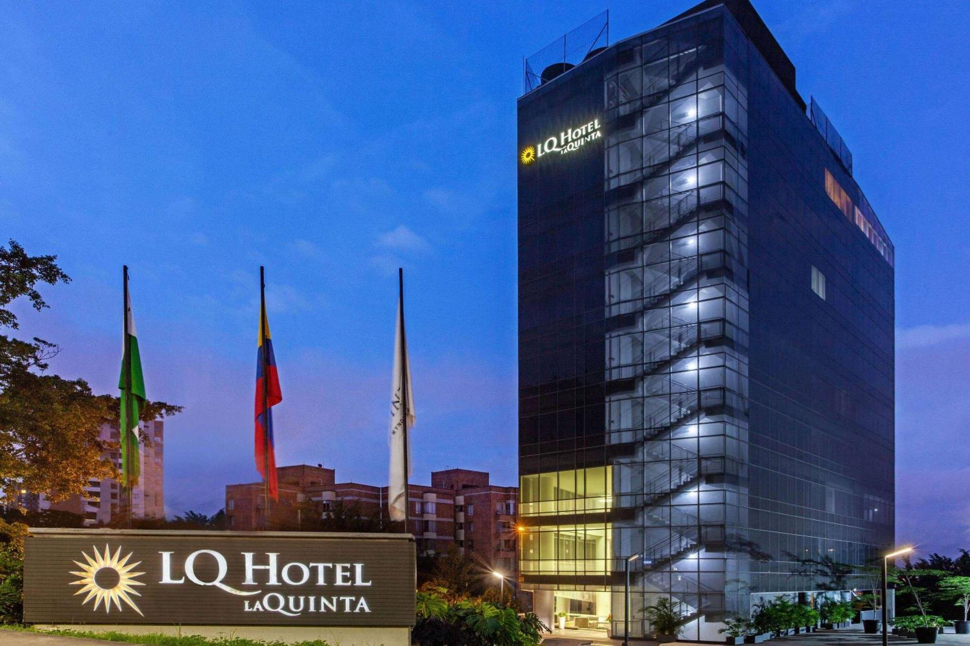 La Quinta By Wyndham Medellin Hotel Eksteriør billede
