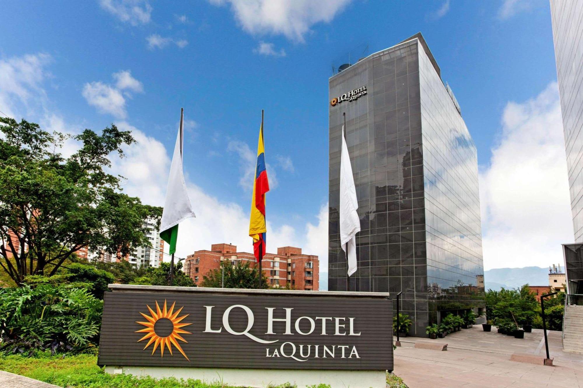 La Quinta By Wyndham Medellin Hotel Eksteriør billede