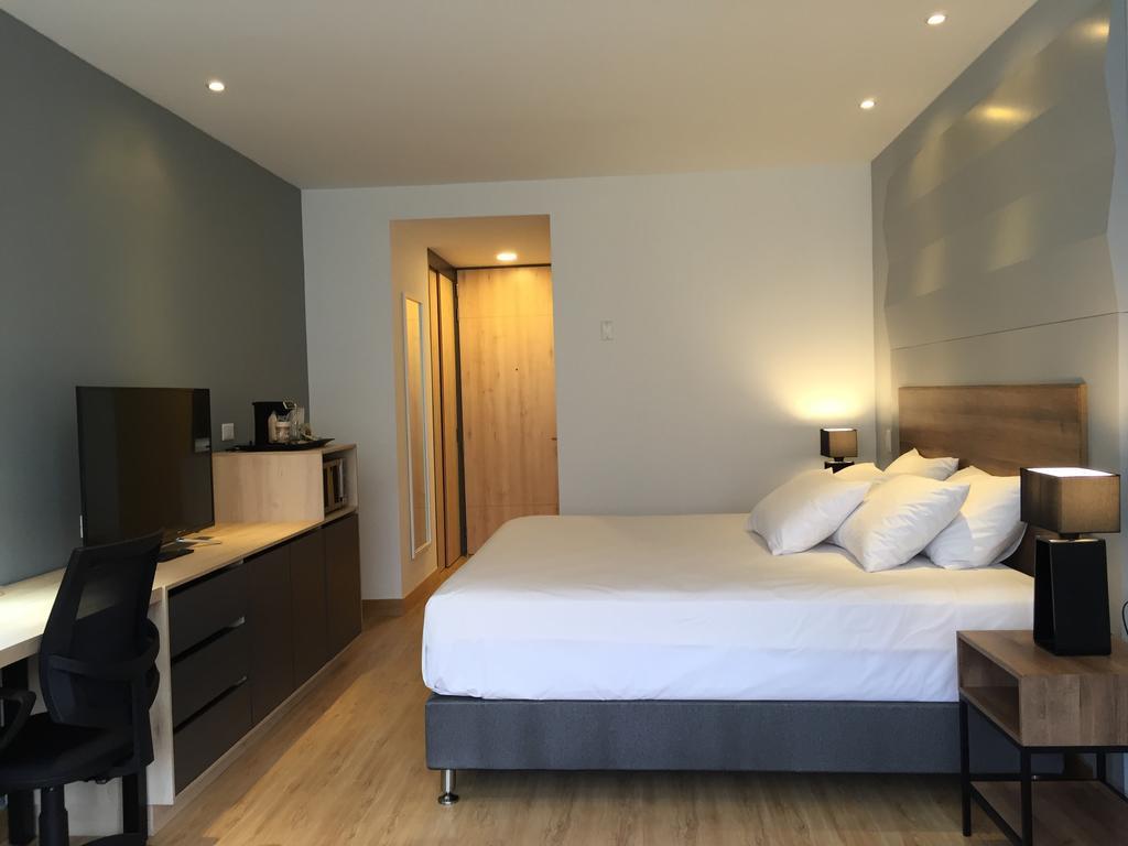 La Quinta By Wyndham Medellin Hotel Eksteriør billede